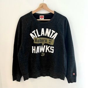Homage x NBA Atlanta Hawks Basketball Auburn Ave NE Street Sweatshirt – Medium